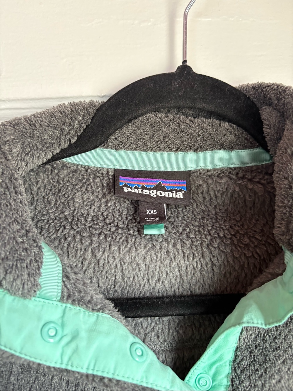 Patagonia Women’s Re-Tool Snap-T Fleece Pullover Charcoal Grey Mint XXS - Picture 4 of 6